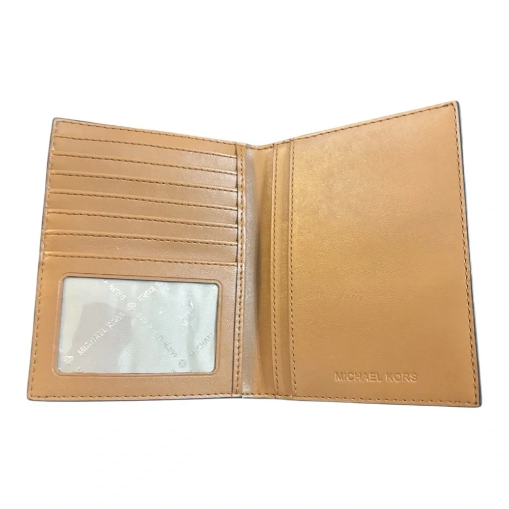 MICHAEL KORS Jet Set Travel Passport Case Medium Wallet BROWN